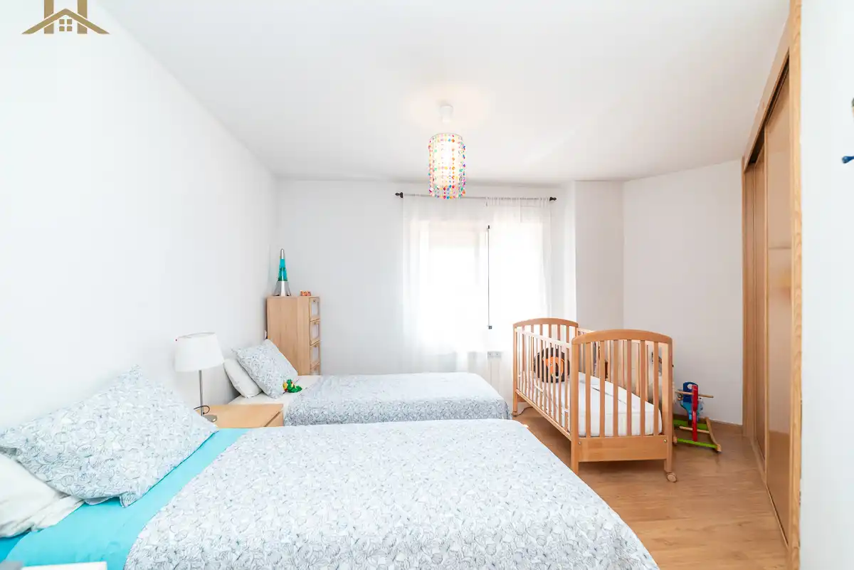 Einfamilien-Reihenhaus zum Verkauf in Avenida Constitución, Casavieja