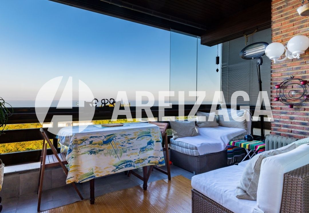 Terrace of Flat for sale in Donostia - San Sebastián   with Heating, Private garden and Terrace