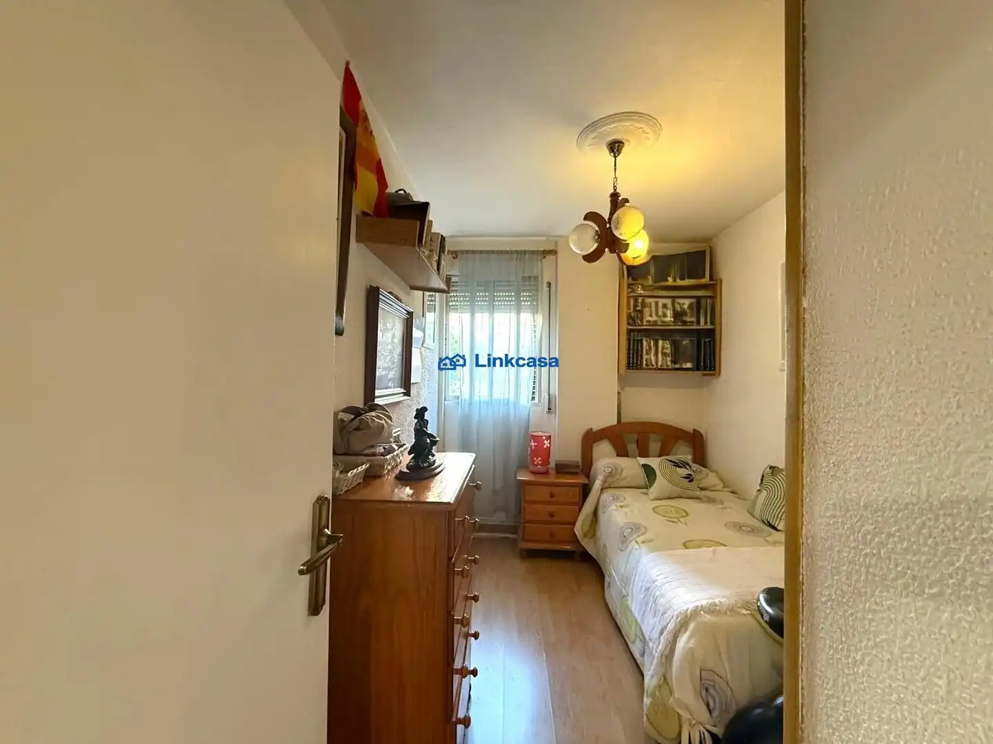 Bedroom of Flat for sale in Madrid  with Air Conditioner, Heating and Private garden