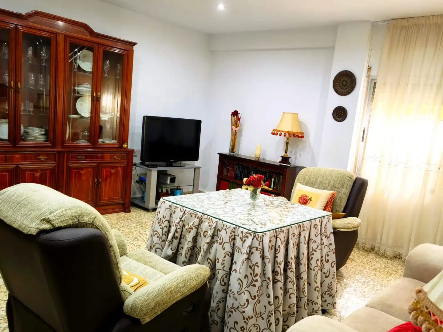 Sala d'estar de Planta baixa en venda en Córdoba amb Aire condicionat, Traster i Moblat