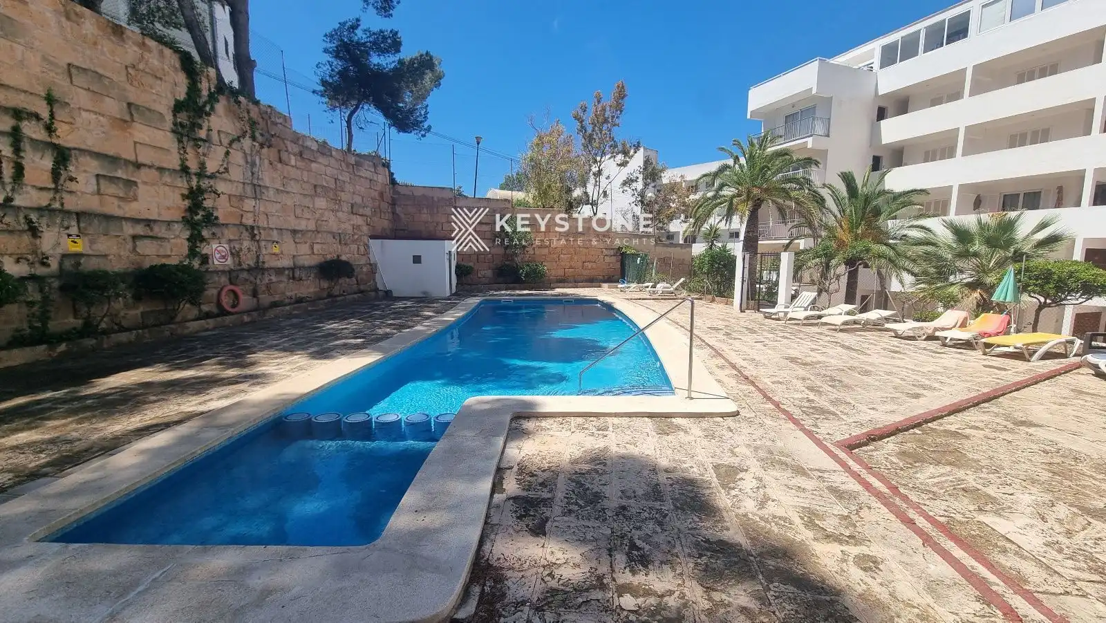 Schwimmbecken von Wohnung zur Miete in Calvià mit Terrasse, Schwimmbad und Gemeinschaftspool