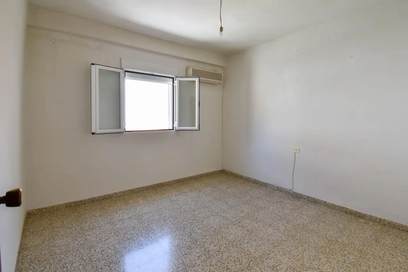 Dormitori de Casa o xalet en venda en Maracena