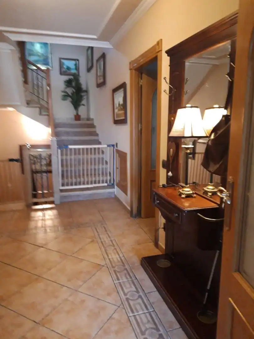 Casa o xalet en venda en Linares amb Aire condicionat, Calefacció i Jardí privat