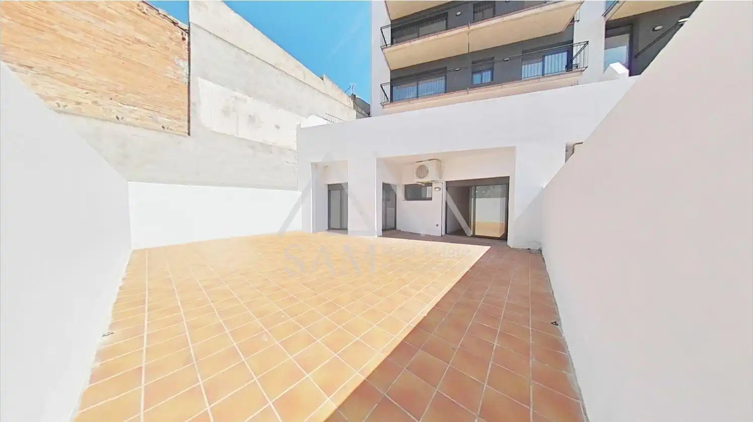 Terrace of Ground floor for sale in Badalona  with Balcony