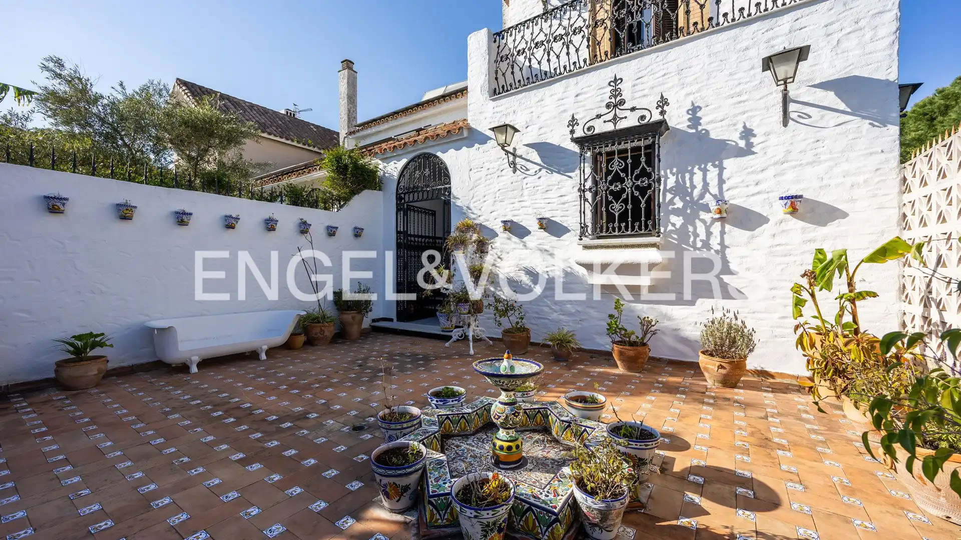 Exterior view of Houses for sale in Sanlúcar de Barrameda  with Heating, Private garden and Terrace