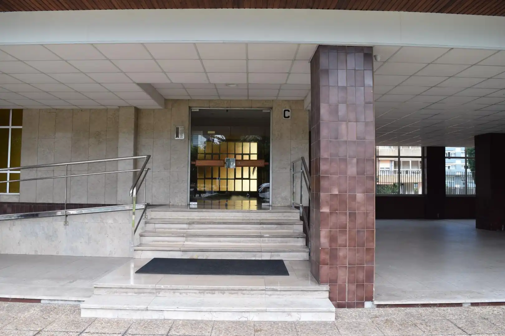 Pis en venda en Oviedo  amb Calefacció, Parquet i Traster