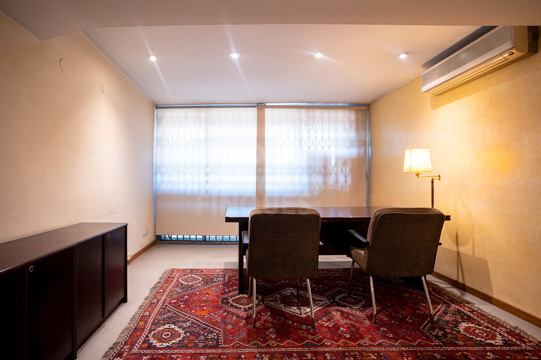 Oficina en venda en  Barcelona Capital amb Aire condicionat, Moblat i Alarma