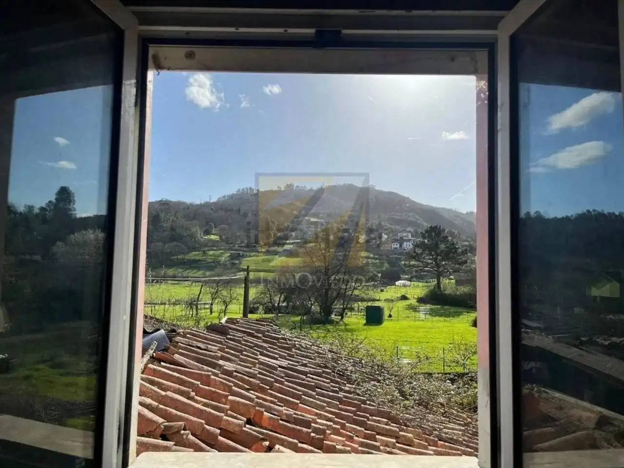 Vista exterior de Casa o xalet en venda en Oviedo  amb Terrassa