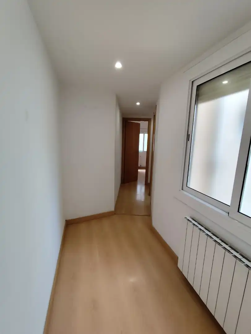Piso en venta en Barcelona con Calefacción, Parquet y Horno