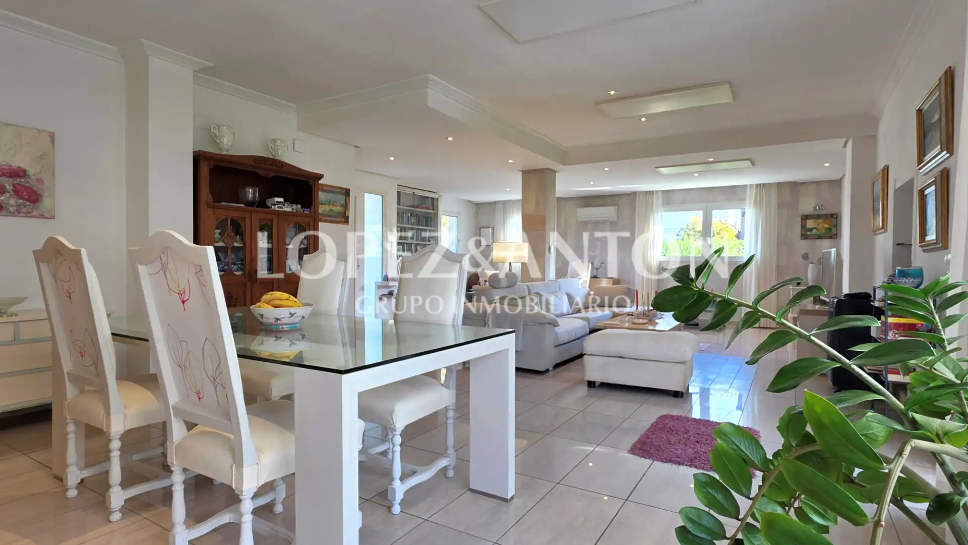 Exterior view of Houses for sale in L'Eliana  with Air Conditioner, Private garden and Terrace