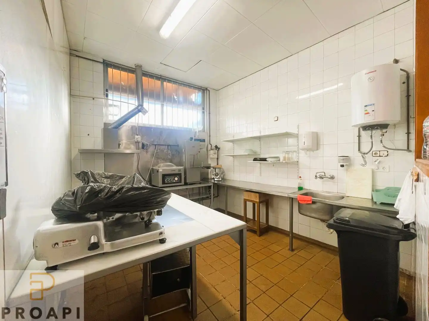 Local comercial en venta en Eixample Sud – Migdia, imagen 12