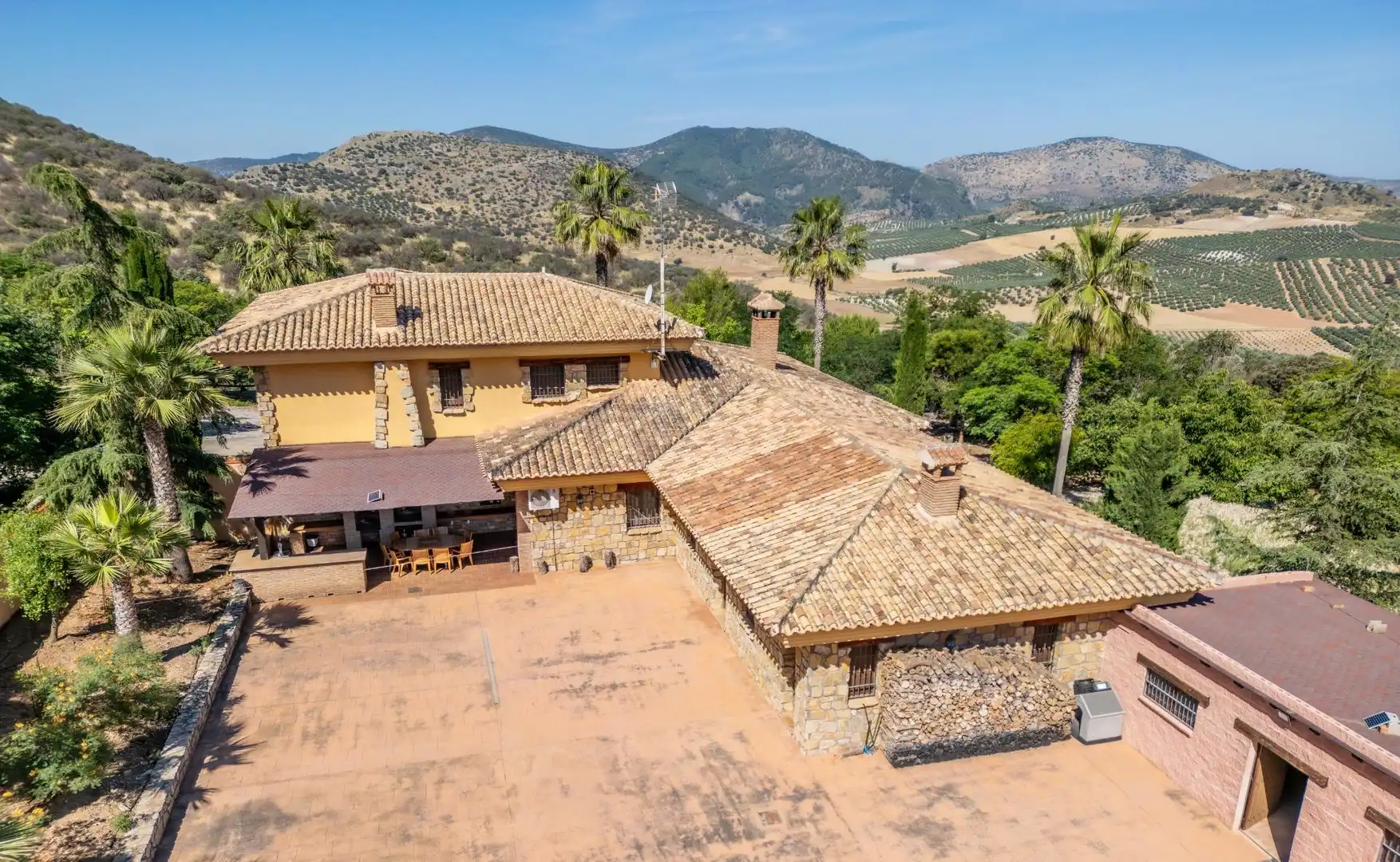 Exterior view of Houses for sale in Colomera  with Heating, Terrace and Storage room