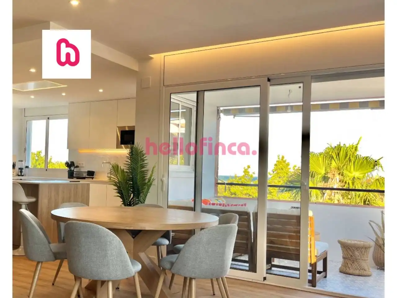 Ático en venta en Sant Adrià de Besòs con Aire acondicionado, Calefacción y Parquet