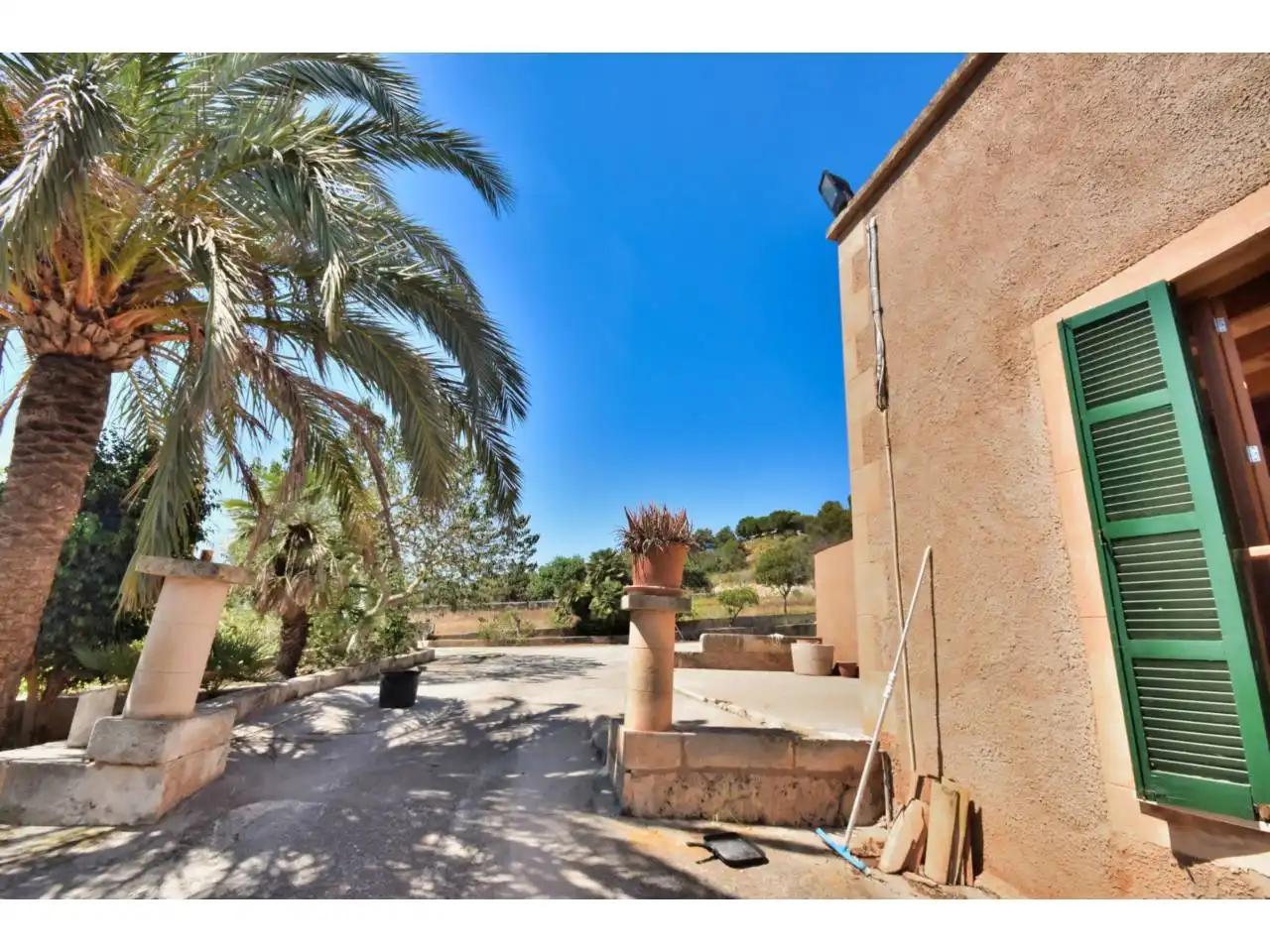 Vista exterior de Finca rústica en venda en Son Servera amb Jardí privat i Terrassa