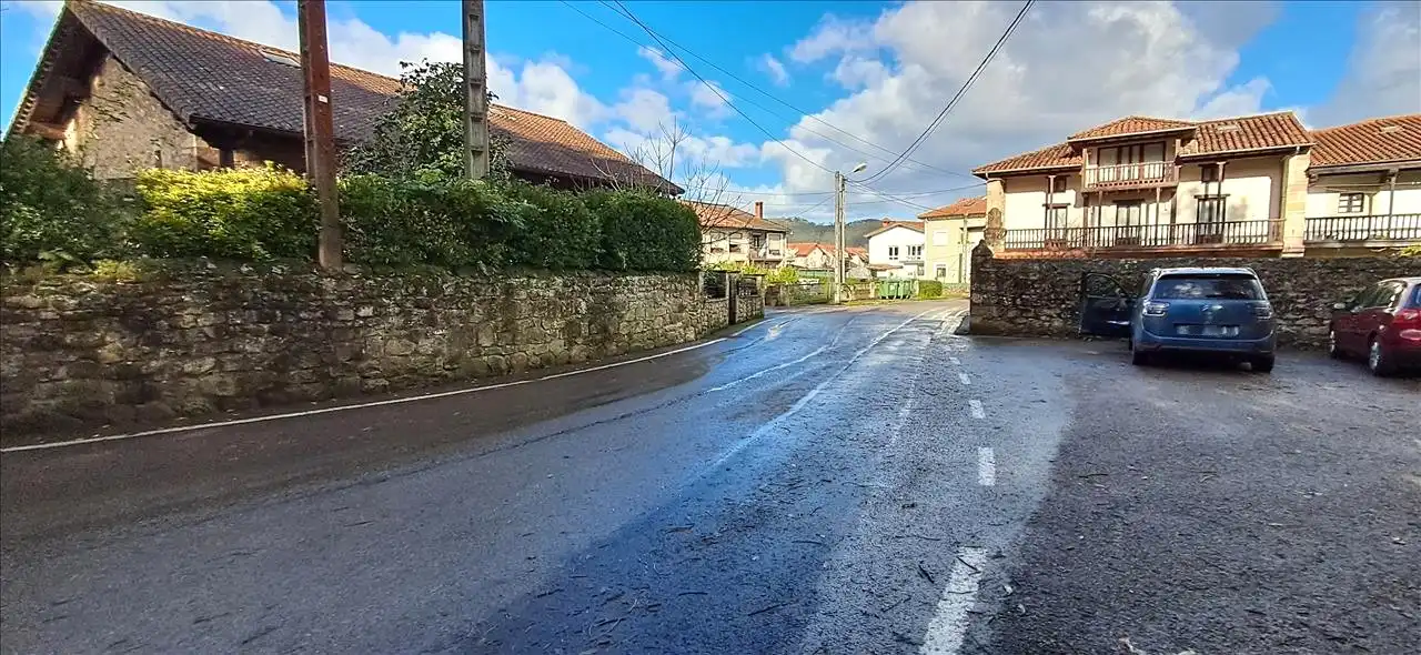 Vista exterior de Piso en venta en Santa María de Cayón