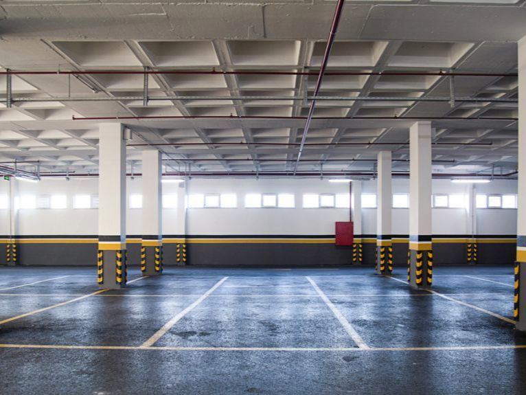 Aparcament de Garatge en venda en  Logroño