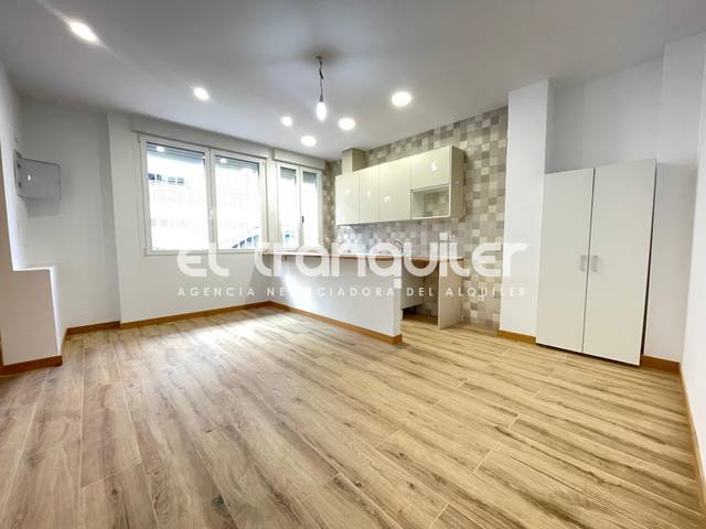 Piso en Alquiler en Calle Príncipe en Centro Urbano