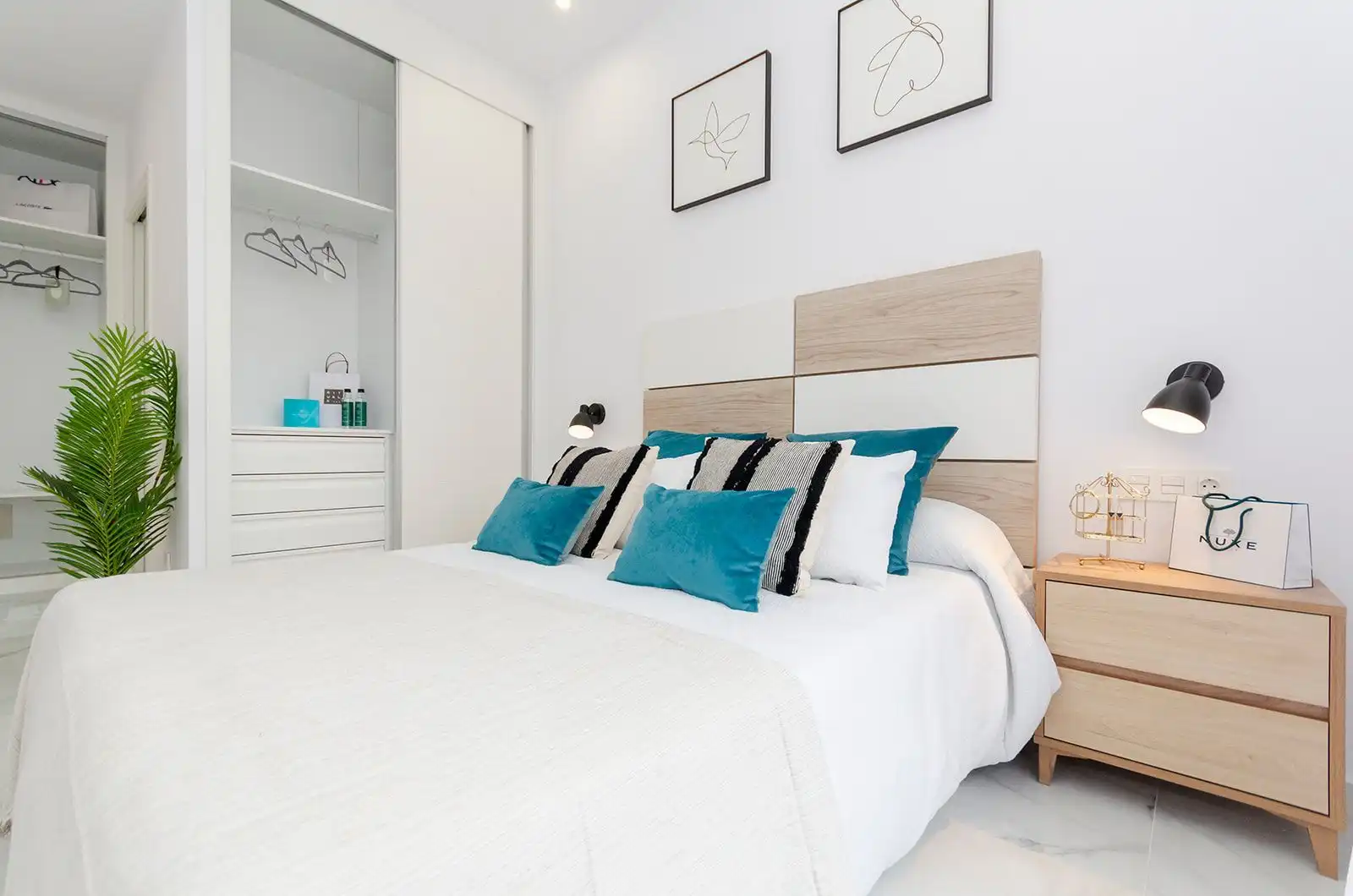 Habitación de Casa o chalet en venta en Torrevieja con Aire acondicionado, Jardín privado y Terraza