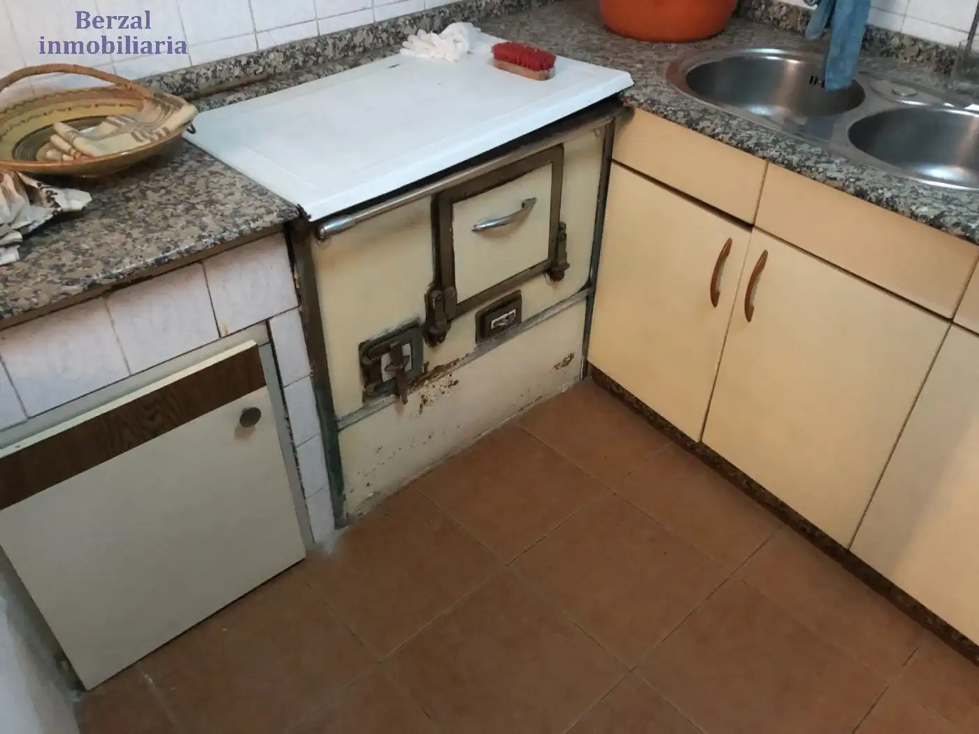Kitchen of Country homes for sale in Baños de Río Tobía  with Terrace, Storage room and Balcony