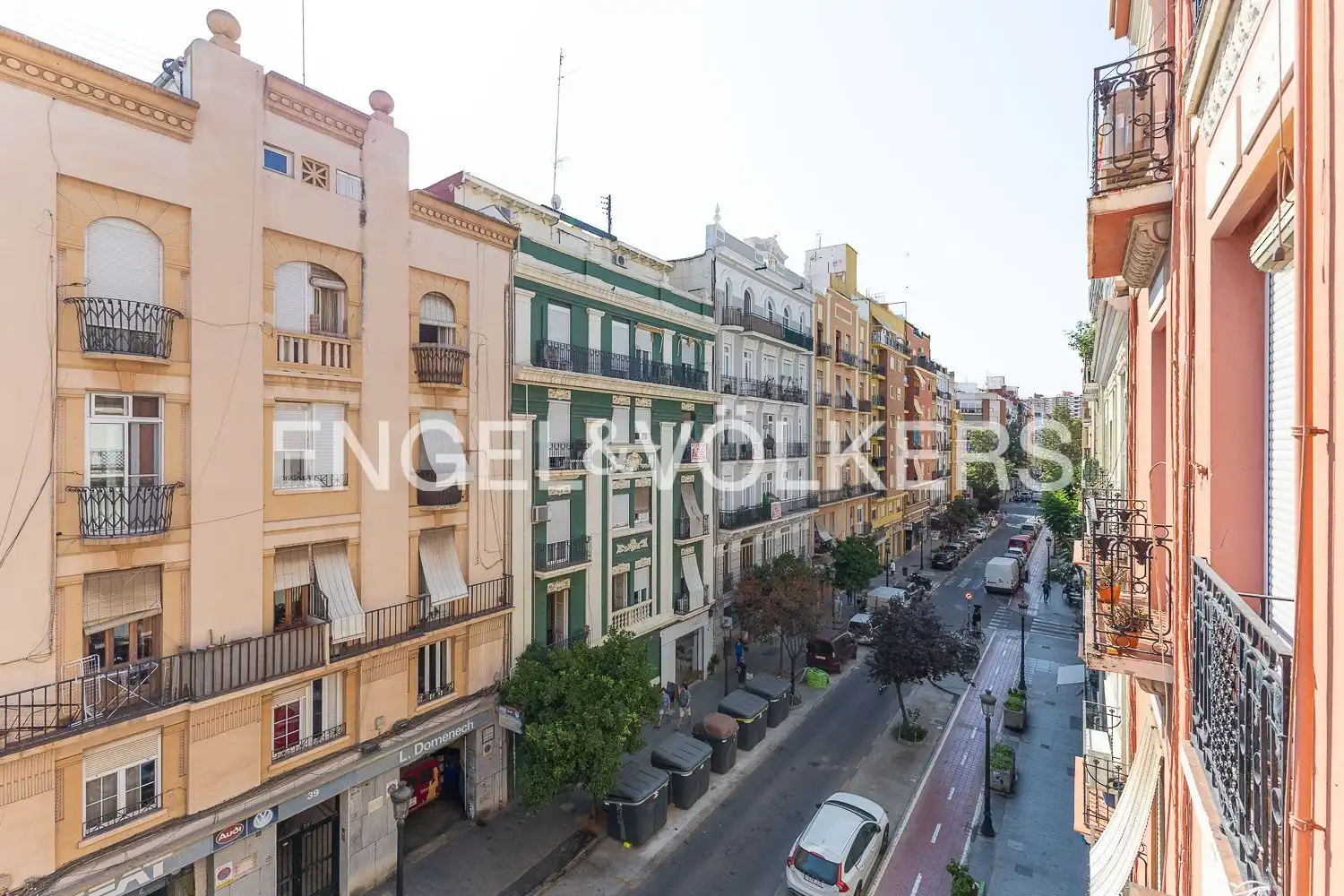 Exterior view of Flat for rent in Valencia  with Air Conditioner, Heating and Balcony