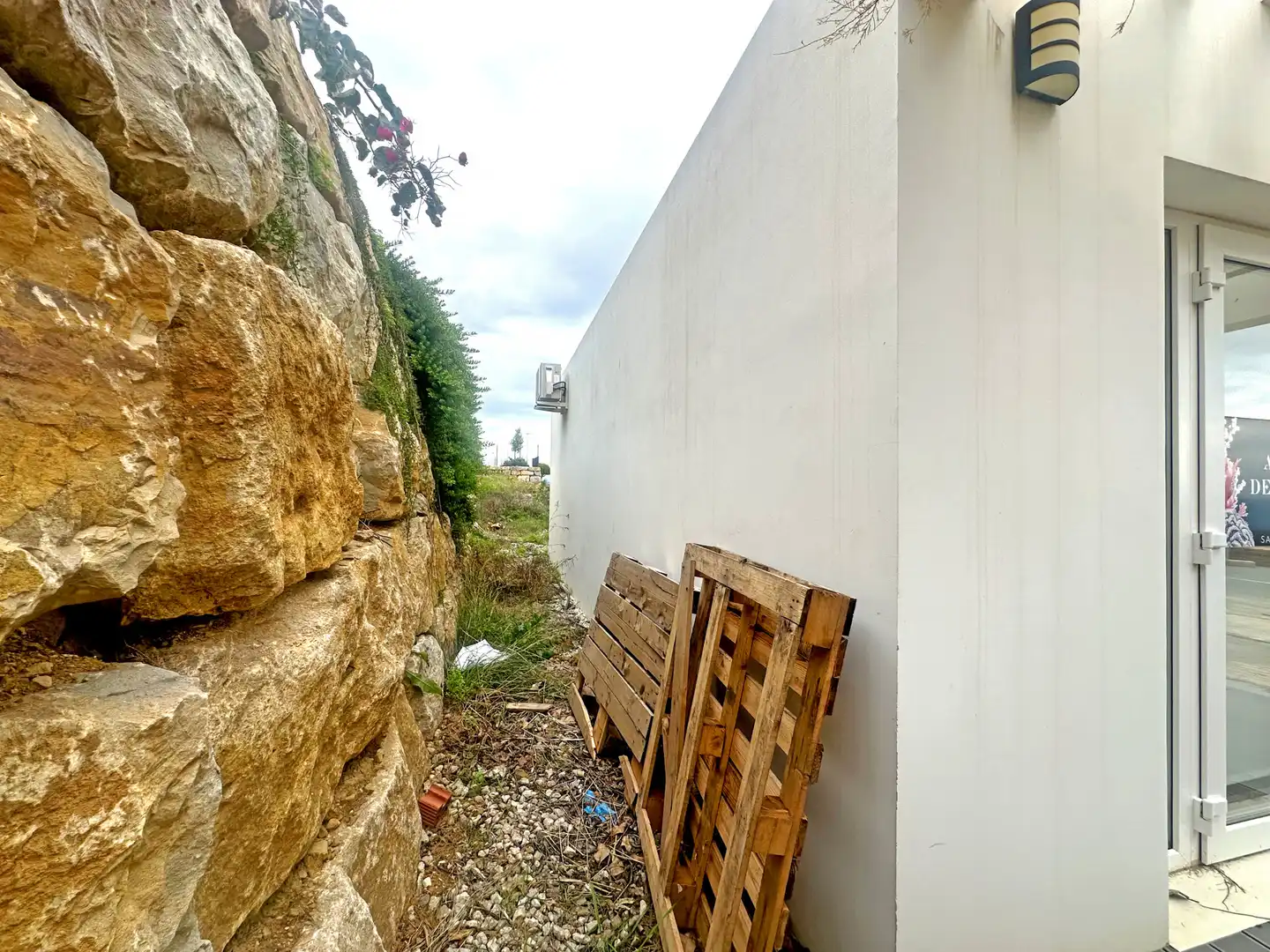 Vista exterior de Local en venta en Casares con Aire acondicionado