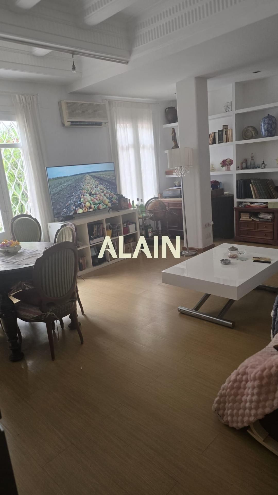 Sala de estar de Piso en venta en  Valencia Capital con Aire acondicionado, Calefacción y Parquet