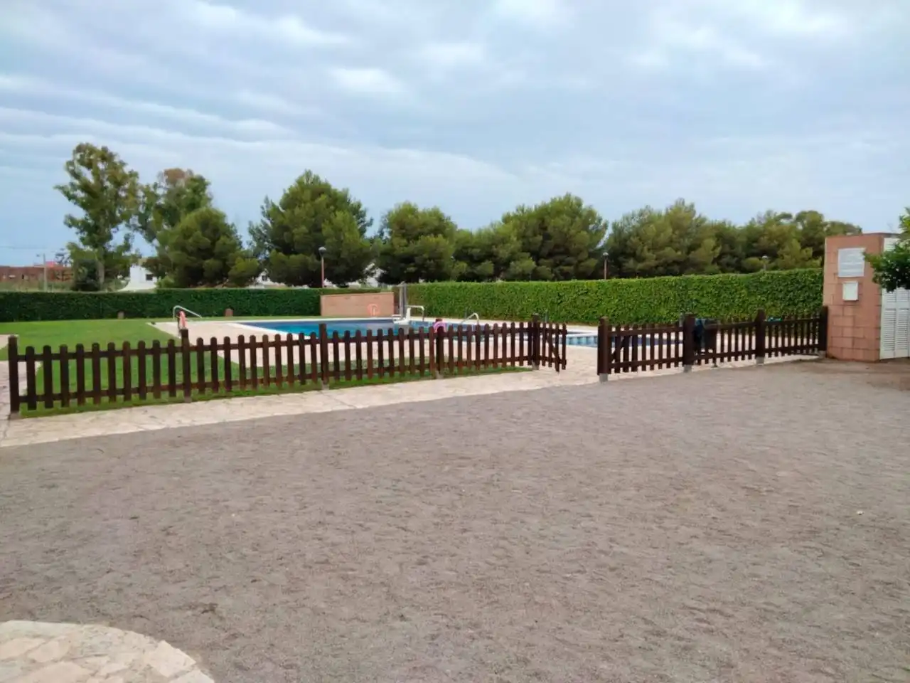 Piscina de Piso de alquiler en Cubelles con Aire acondicionado, Calefacción y Jardín privado