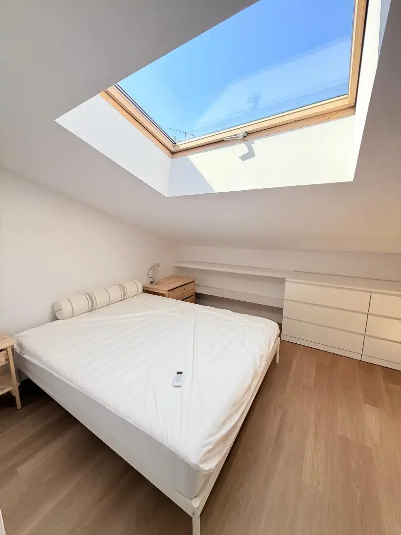 Habitación de Dúplex de alquiler en Málaga con Aire acondicionado, Parquet y Amueblado