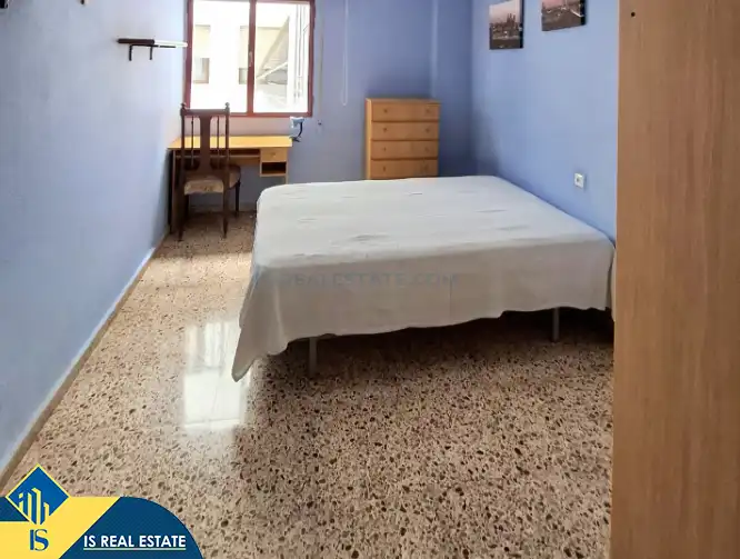 Dormitori de Apartament en venda en Alicante / Alacant amb Aire condicionat, Calefacció i Terrassa