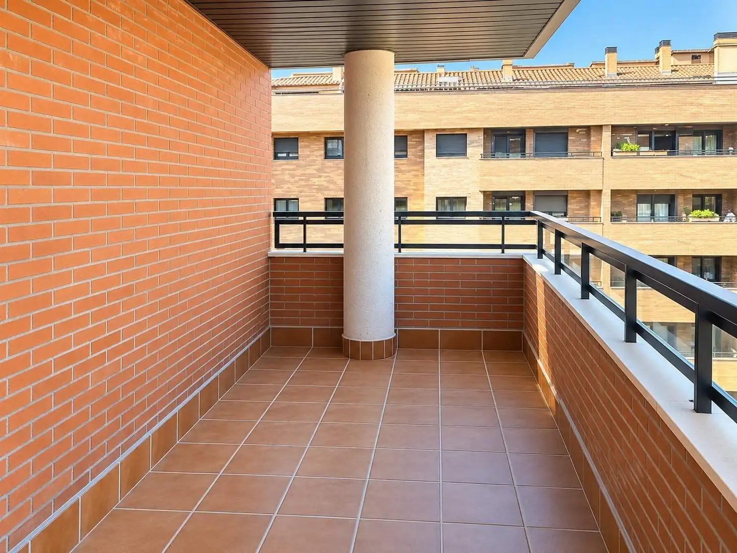 Pis amb piscina en venda a El Quiñón, imagen 5