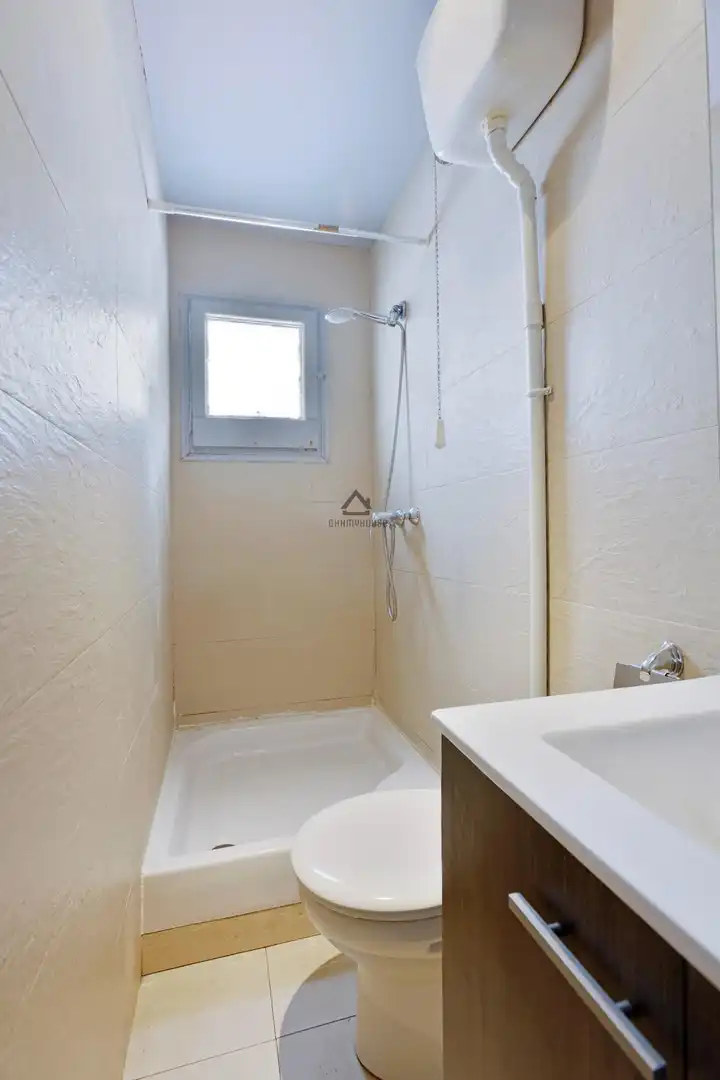 Baño de Piso en venta en Barcelona con Balcón