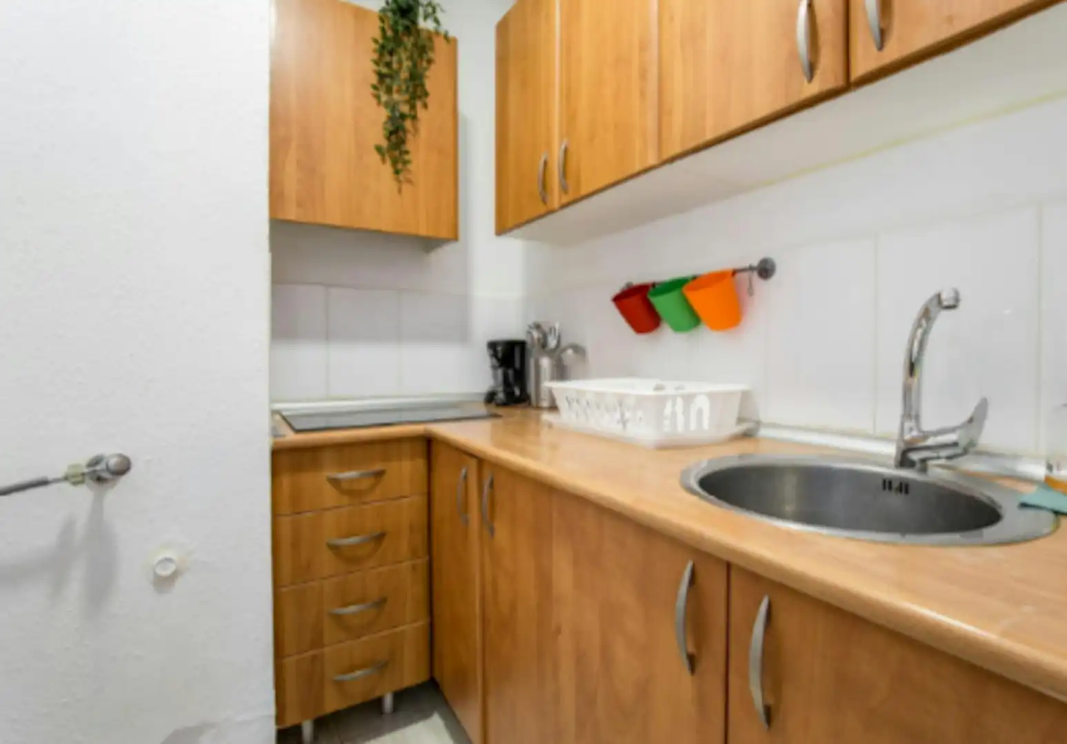Kitchen of Flat for share in Barcelona  with Furnished, Washing machine and TV