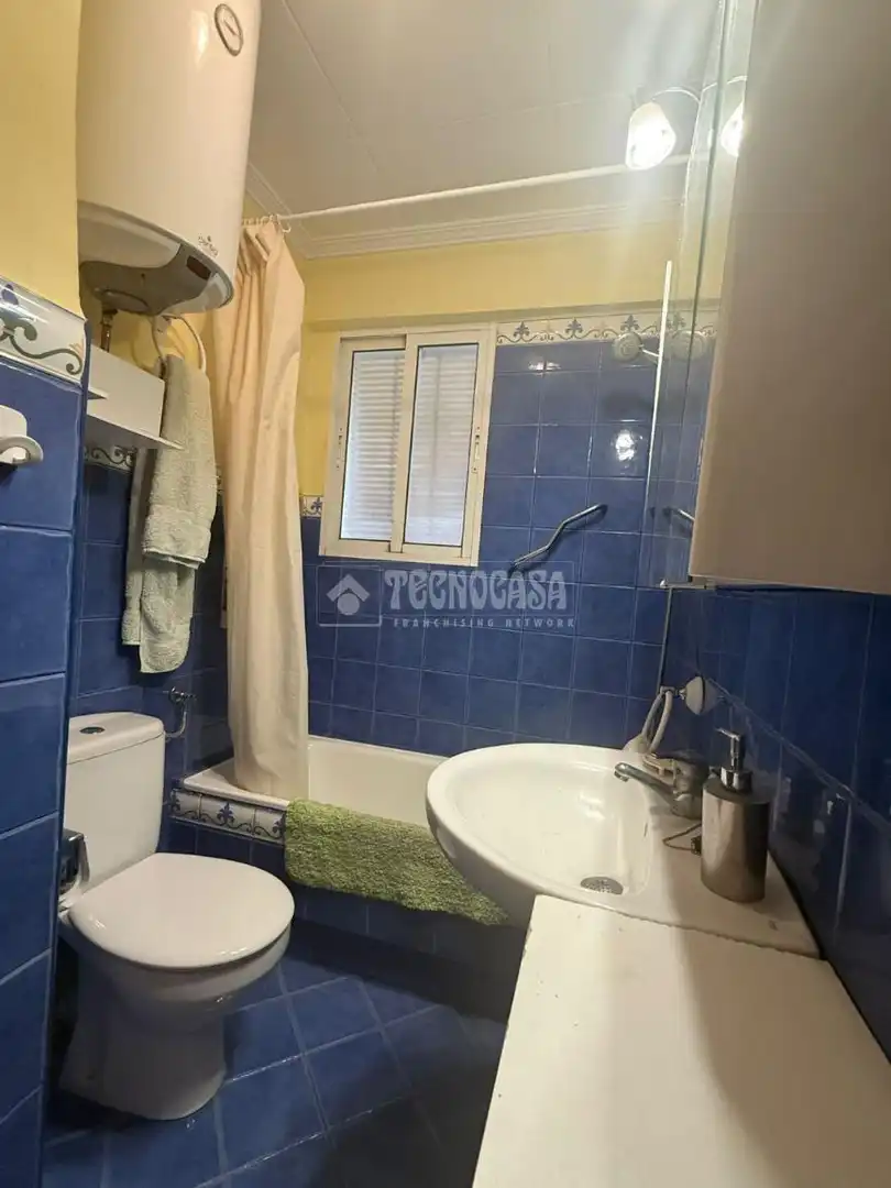Baño de Piso en venta en Alicante / Alacant con Balcón
