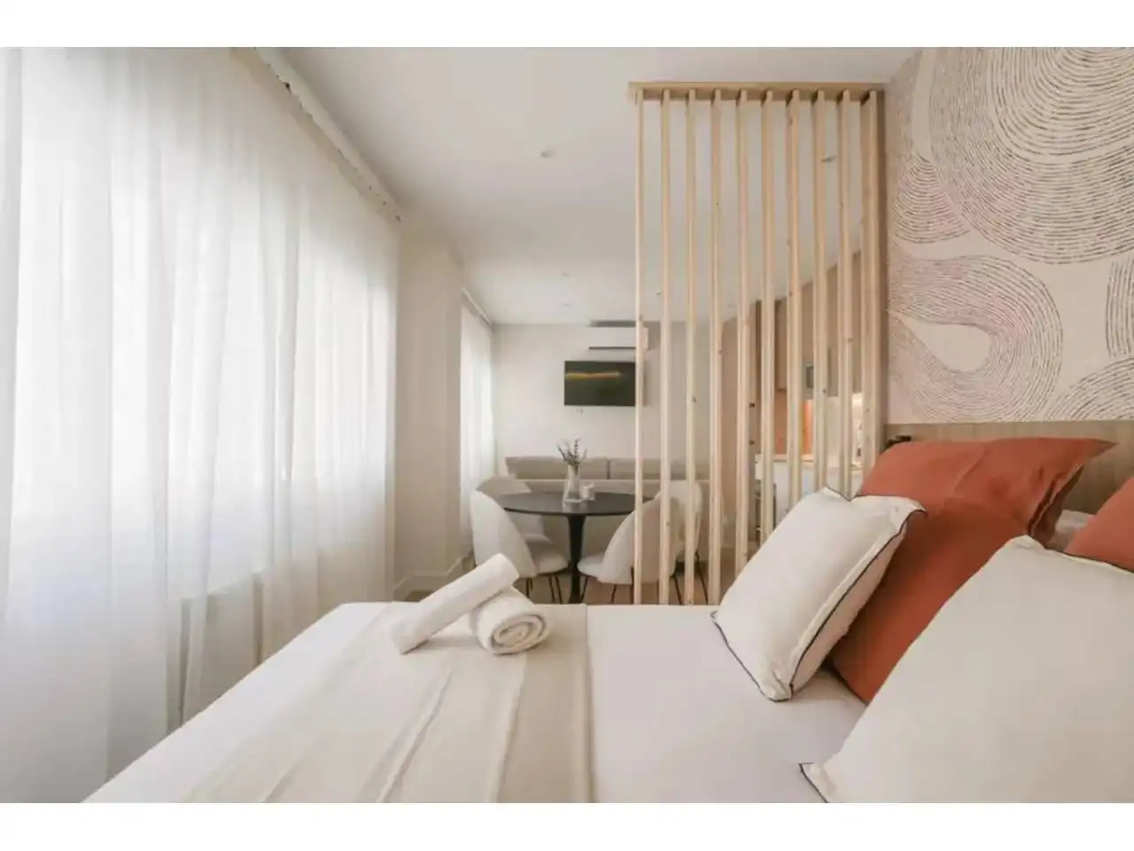 Habitación de Estudio en venta en Barcelona con Aire acondicionado, Amueblado y Alarma