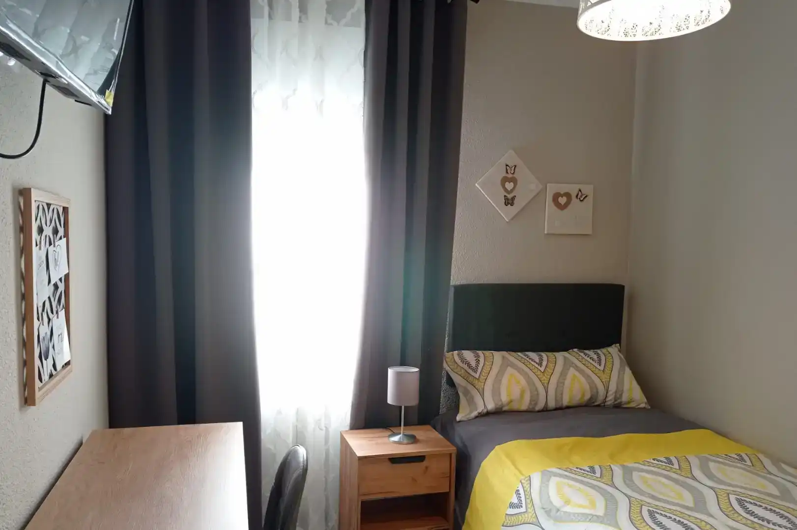 Dormitori de Pis per a compartir en Torrejón de la Calzada amb Parquet, Moblat i Rentadora