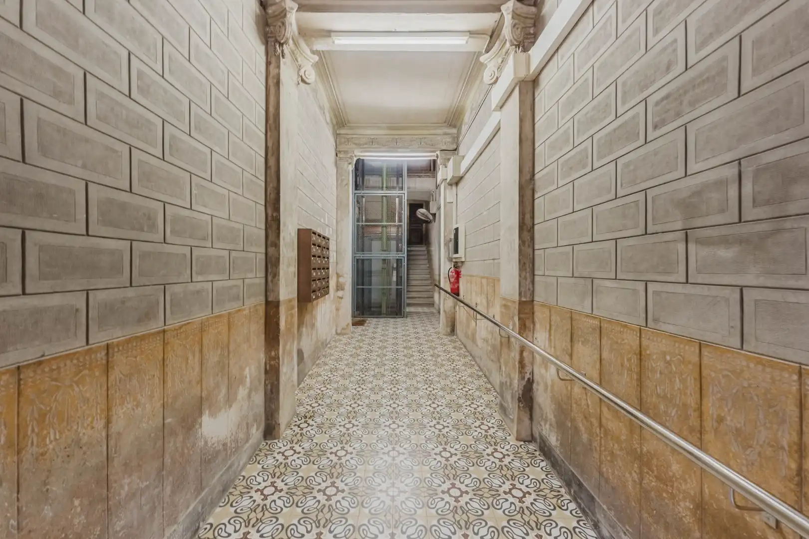 Flat with terrace for sale in Carrer de València, imagen 36