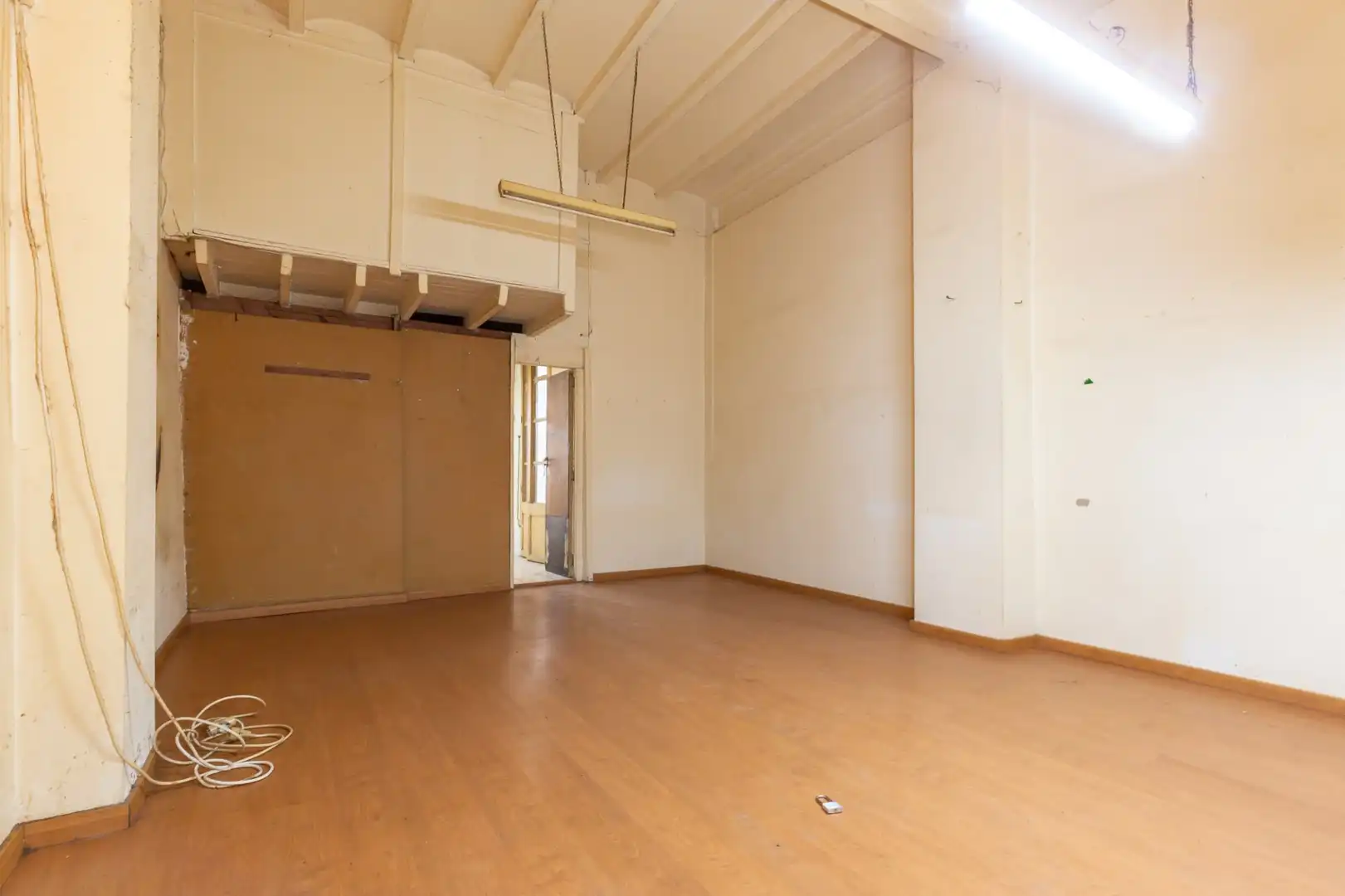 Planta baja en venta en Barcelona con Terraza, Amueblado y Balcón