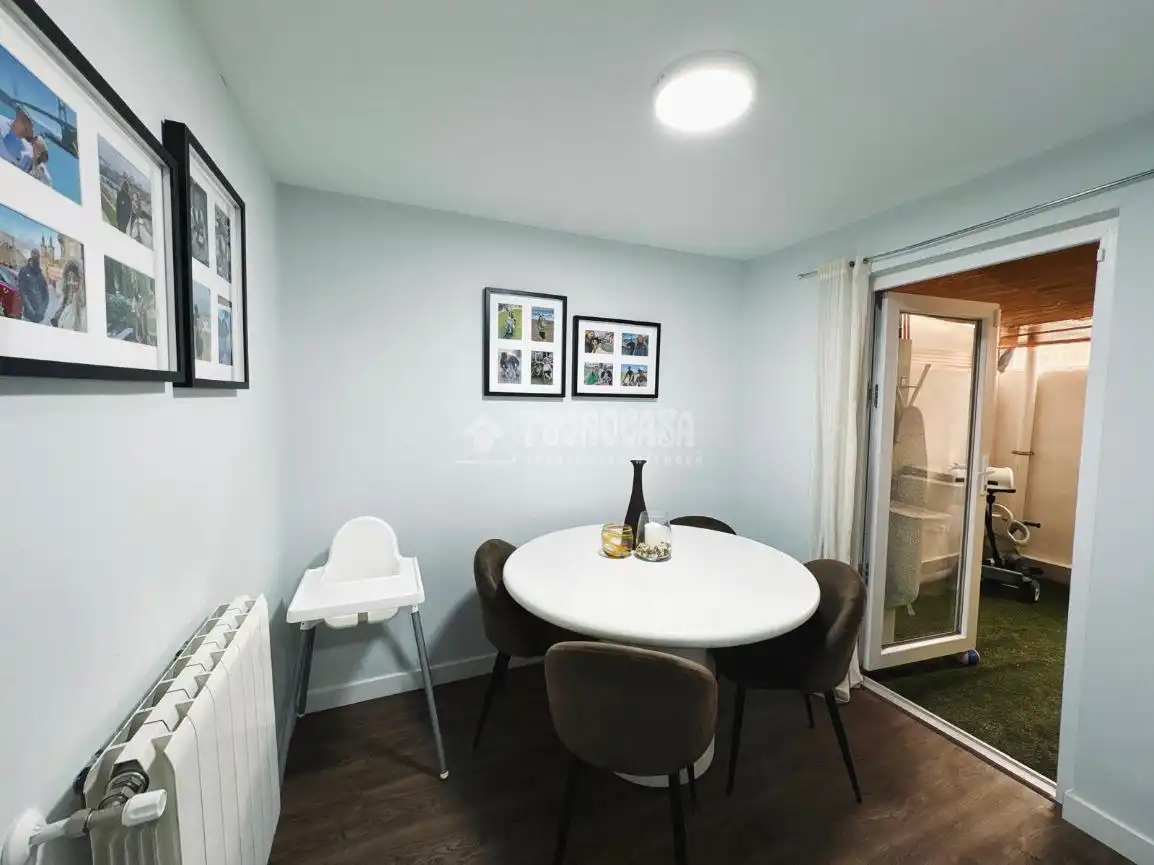 Dining room of Flat for sale in Madrid  with Air Conditioner and Heating
