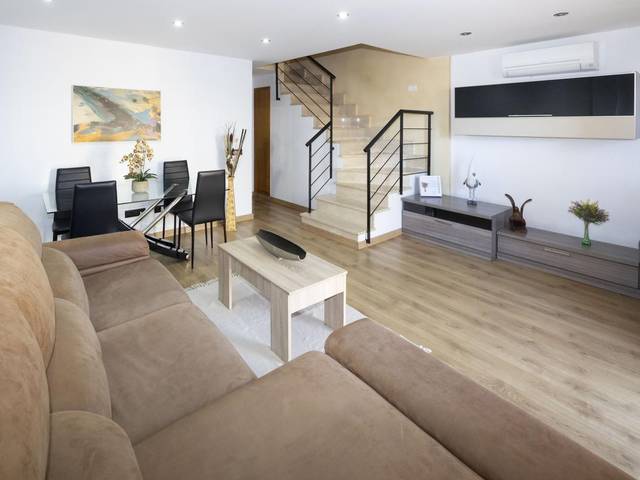 Casa adosada en Venta en C. la Senia en Playa - Ben Afeli