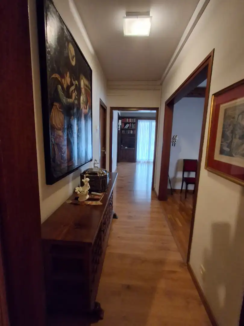 Wohnung zum Verkauf in Barcelona mit Klimaanlage, Heizung und Parkett