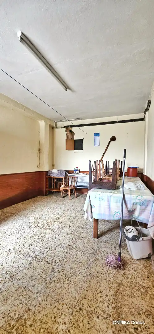 Casa o xalet en venda en Triacastela amb Calefacció, Jardí privat i Parquet