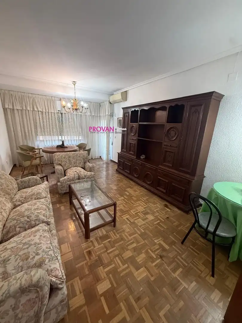Piso en alquiler en Montserrat - Parque Empresarial, imagen 3