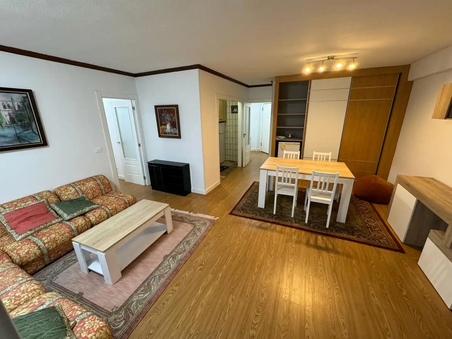Apartamento de alquiler en Burgos con Calefacción, Parquet y Amueblado