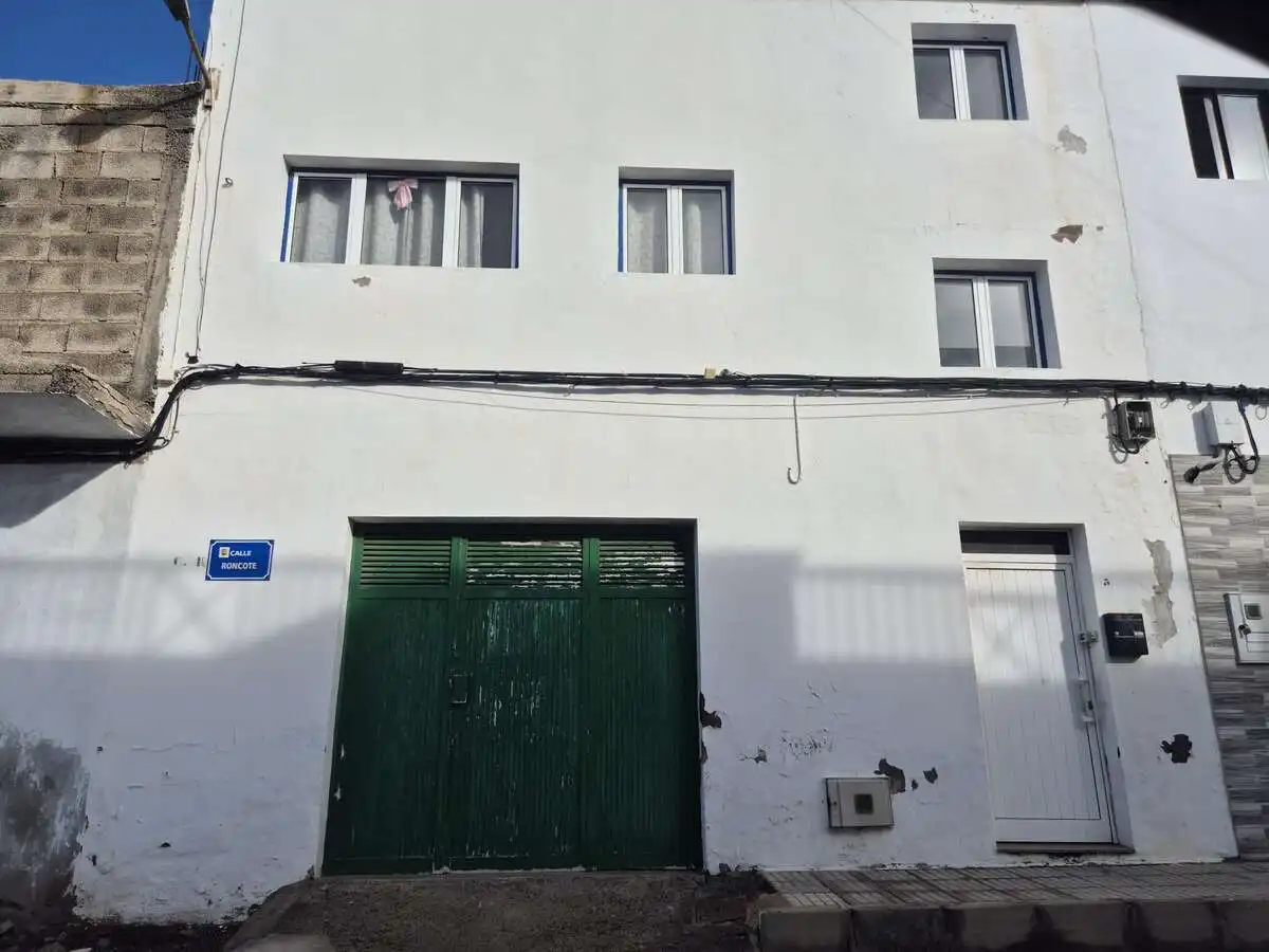 Exterior view of Houses for sale in Tinajo  with Terrace, Storage room and Furnished