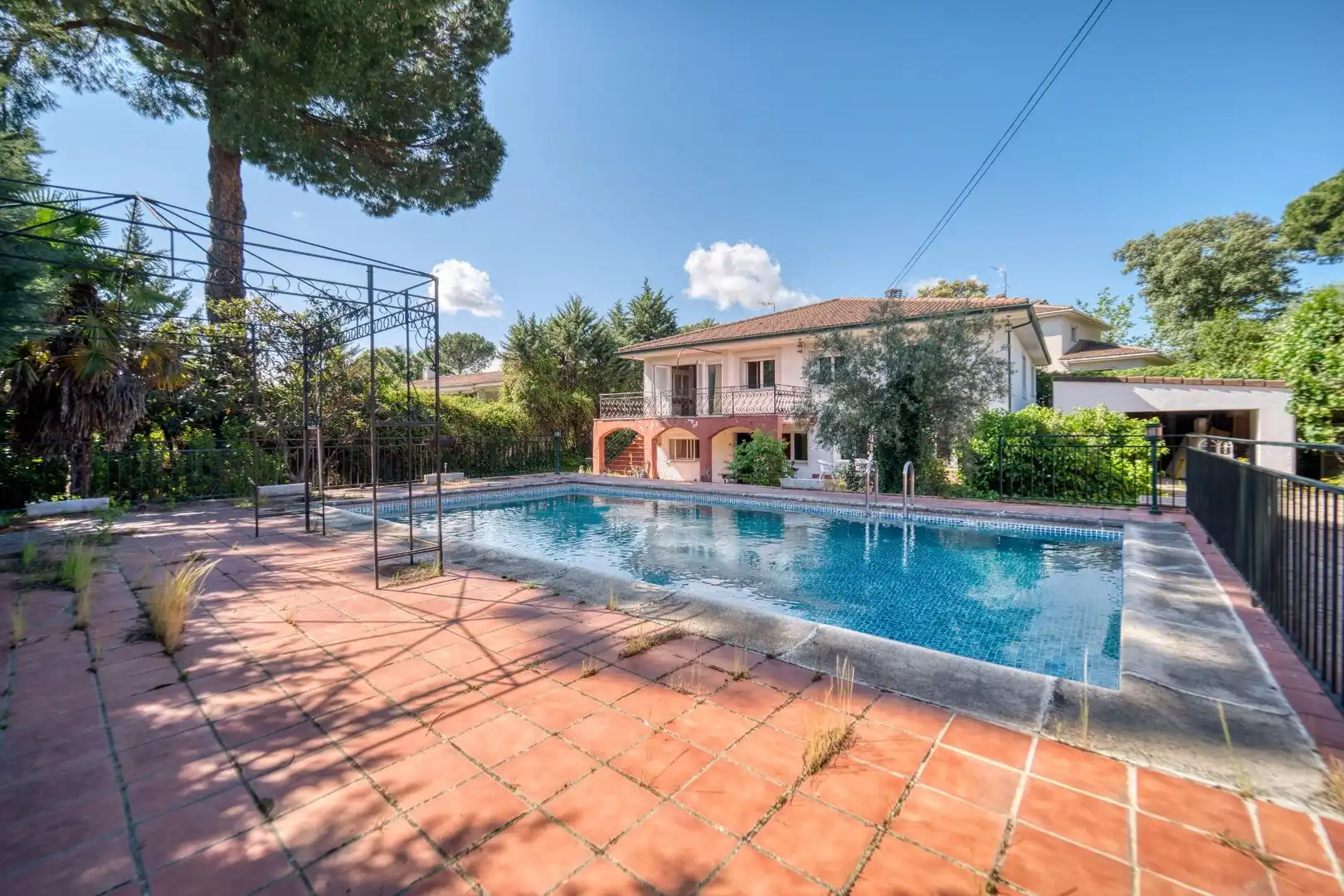 Piscina de Casa o xalet en venda en Villanueva de la Cañada amb Calefacció, Jardí privat i Terrassa