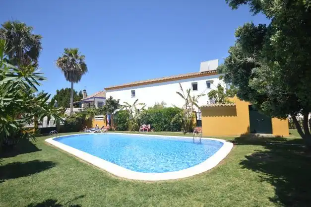 Reihenhaus mit Pool zur Miete in Avenida 28 de Febrero 70, imagen 3