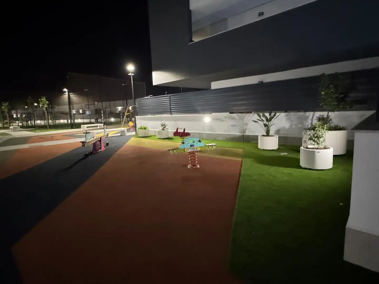 Parkplatz von Wohnung zur Miete in La Rinconada mit Klimaanlage, Heizung und Terrasse