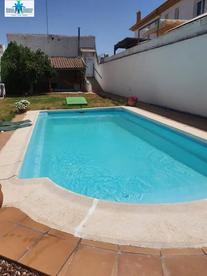 Piscina de Casa o xalet en venda en Motilleja amb Aire condicionat, Jardí privat i Terrassa