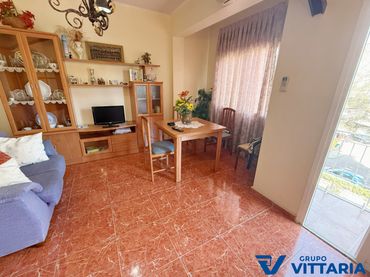 Piso con balcón en venta en Calle Calzada de Castro
