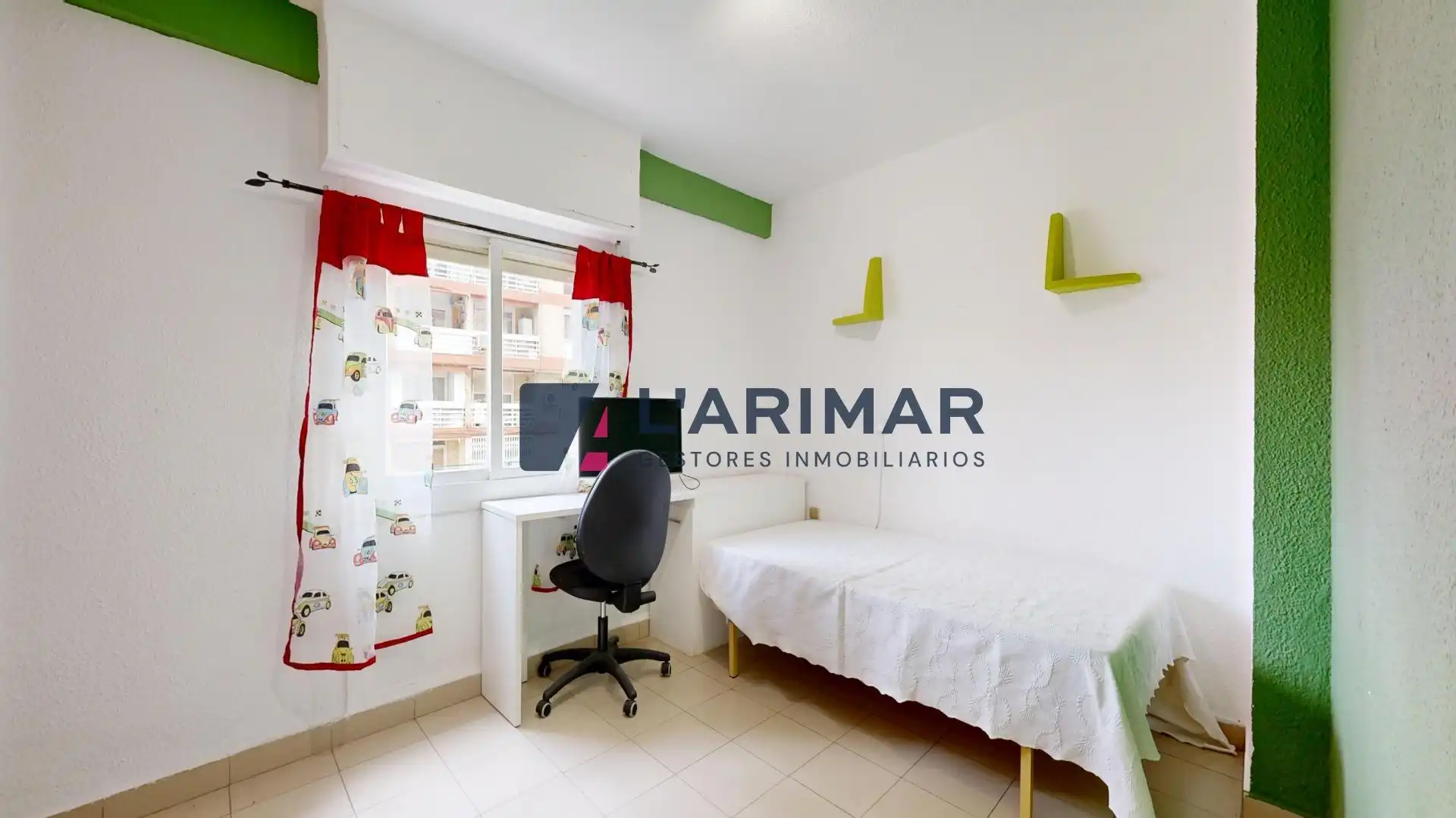 Habitación de Piso en venta en Alicante / Alacant con Amueblado y Piscina comunitaria